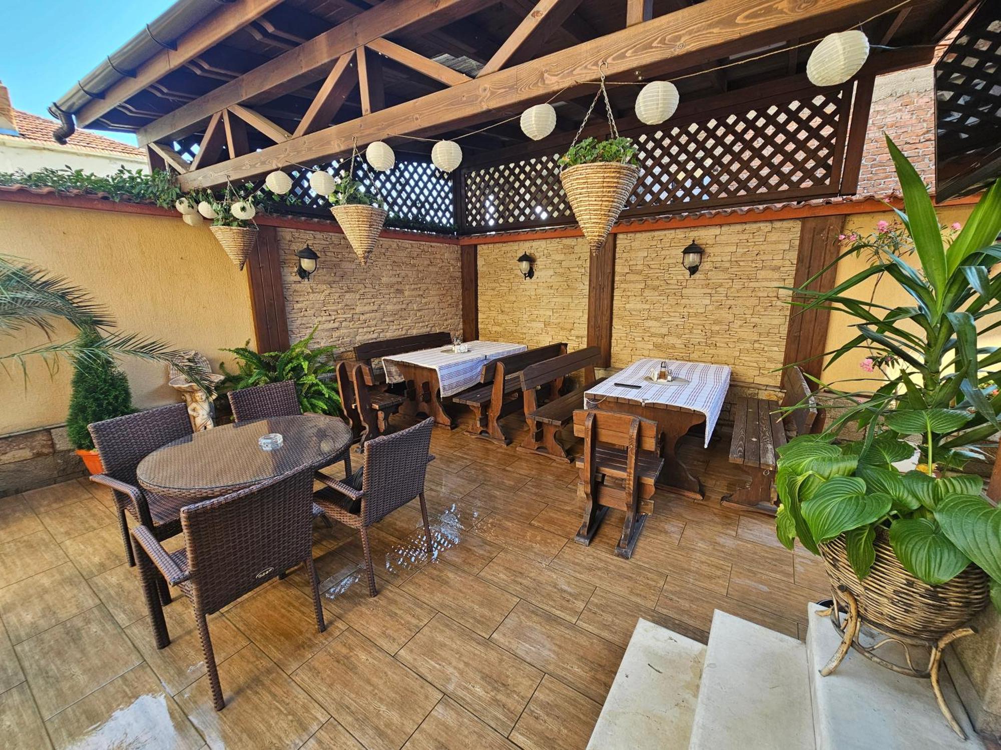 Family Hotel Jeri Velingrado Exterior foto