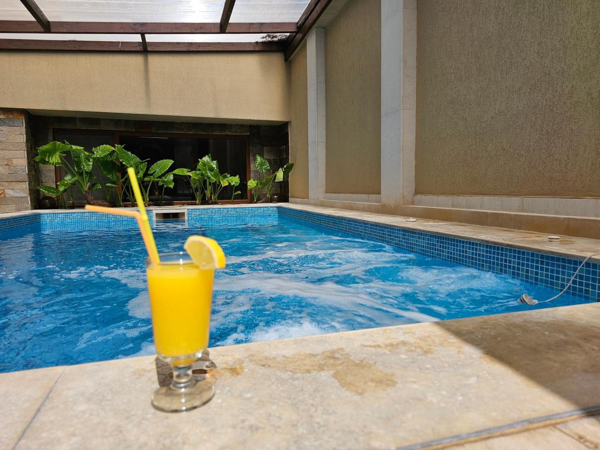 Family Hotel Jeri Velingrado Exterior foto